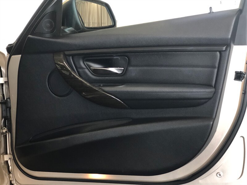 Used 2015 BMW 335i Sedan RWD image 18