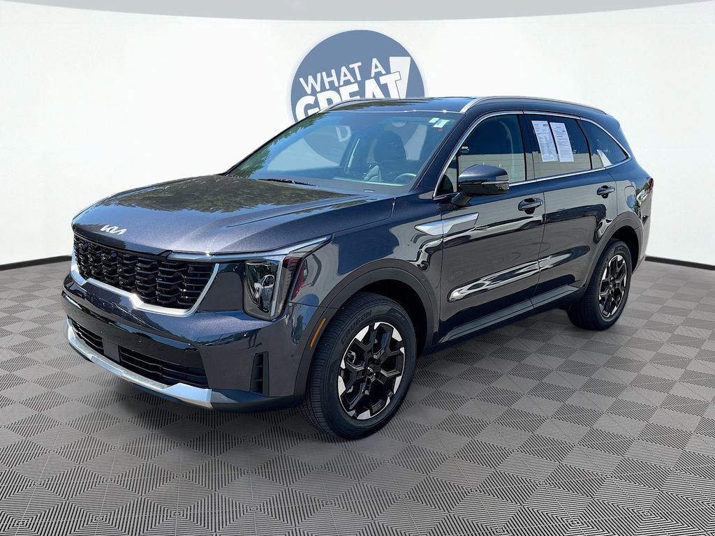 Certified 2025 Kia Sorento S AWD/4WD image 9