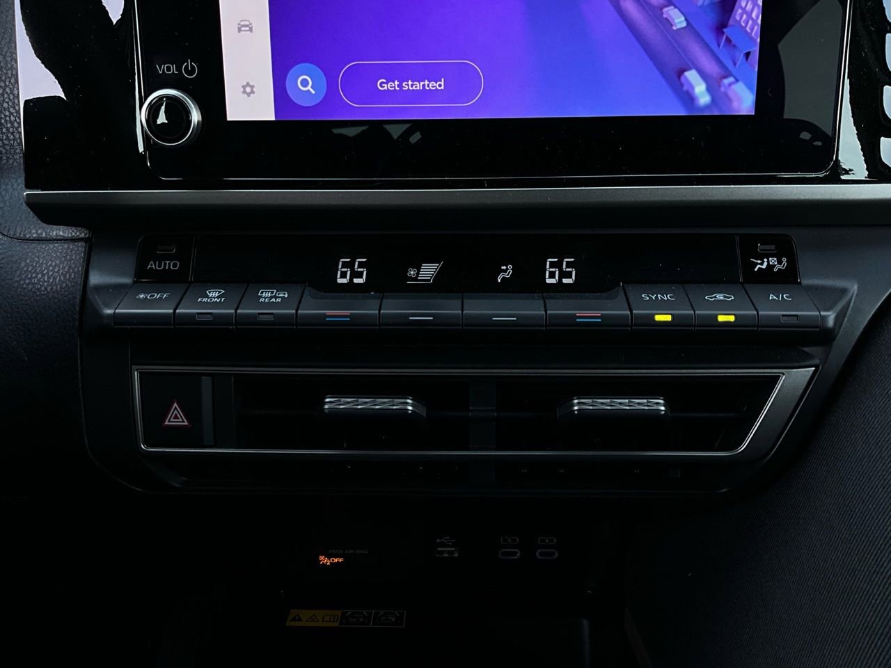 Used 2025 Toyota Camry LE image 26