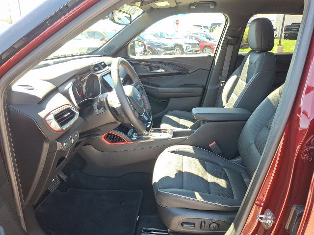 Used 2023 Chevrolet TrailBlazer RS w/ Sun and Liftgate Package AWD/4WD image 13