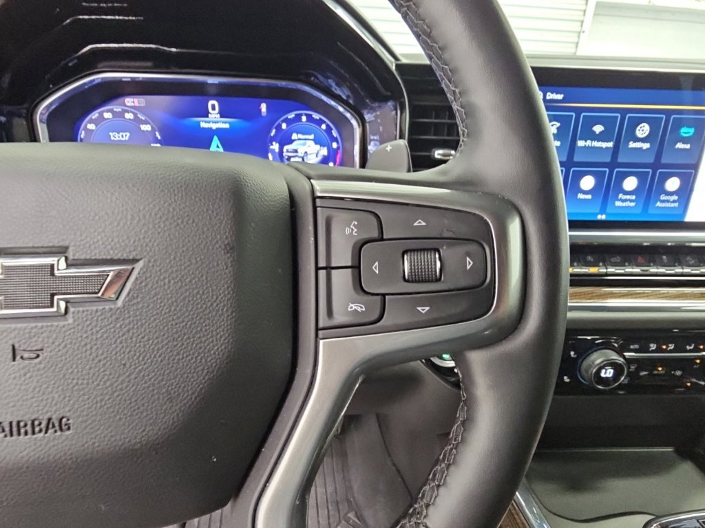 Used 2024 Chevrolet Silverado 1500 LT Trail Boss w/ LT Trail Boss Premium Package AWD/4WD image 29