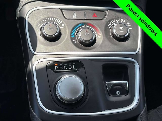 Used 2016 Chrysler 200 LX FWD image 17