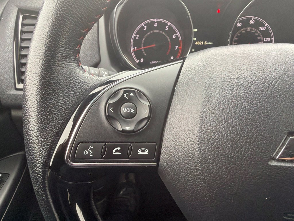 Used 2025 Mitsubishi Outlander Sport LE AWD/4WD image 27
