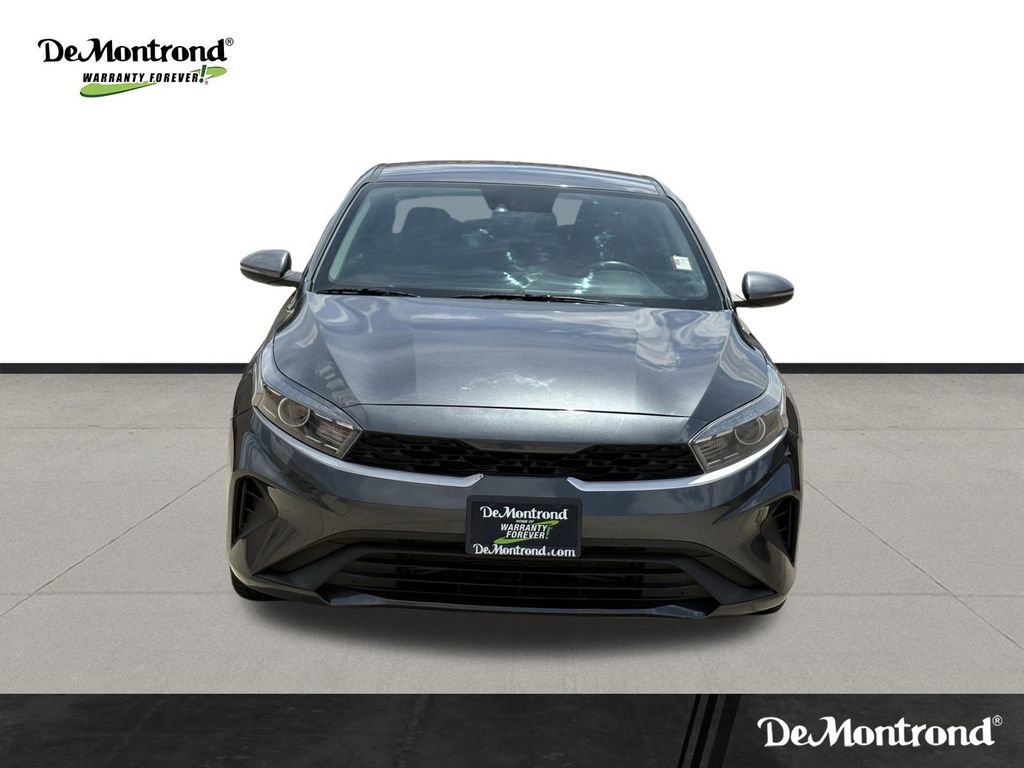 Used 2024 Kia Forte LXS w/ LXS Technology Package FWD image 2