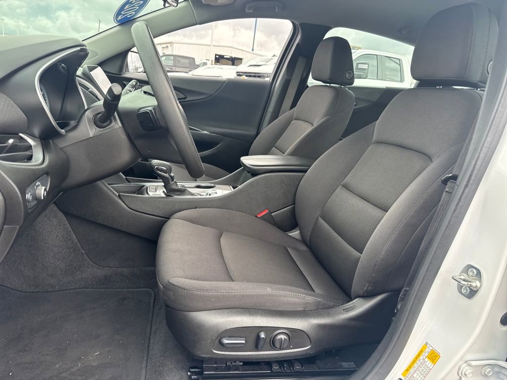 Used 2024 Chevrolet Malibu LT image 20
