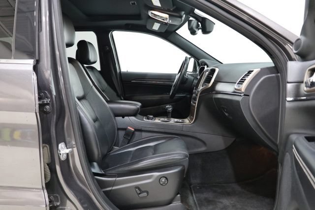 Used 2015 Jeep Grand Cherokee Limited AWD/4WD image 38