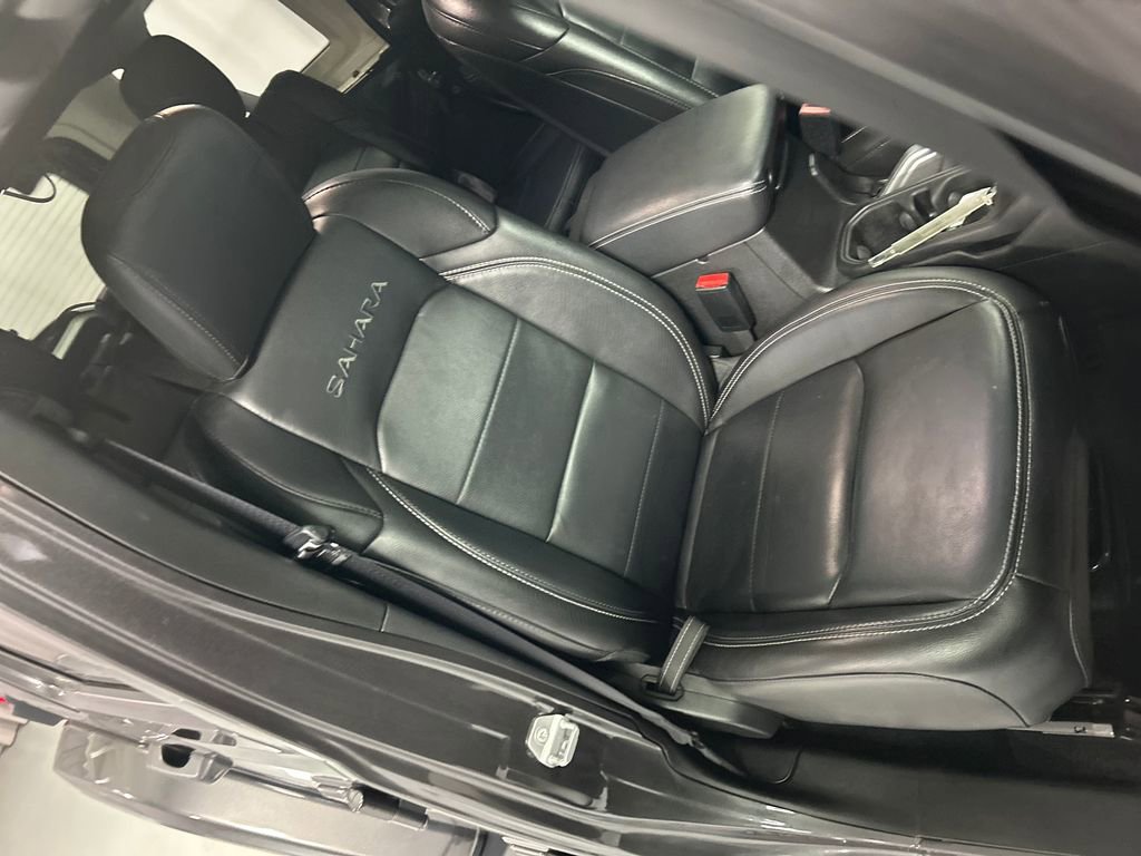 Used 2022 Jeep Wrangler Unlimited Sahara w/ Cold Weather Group image 25