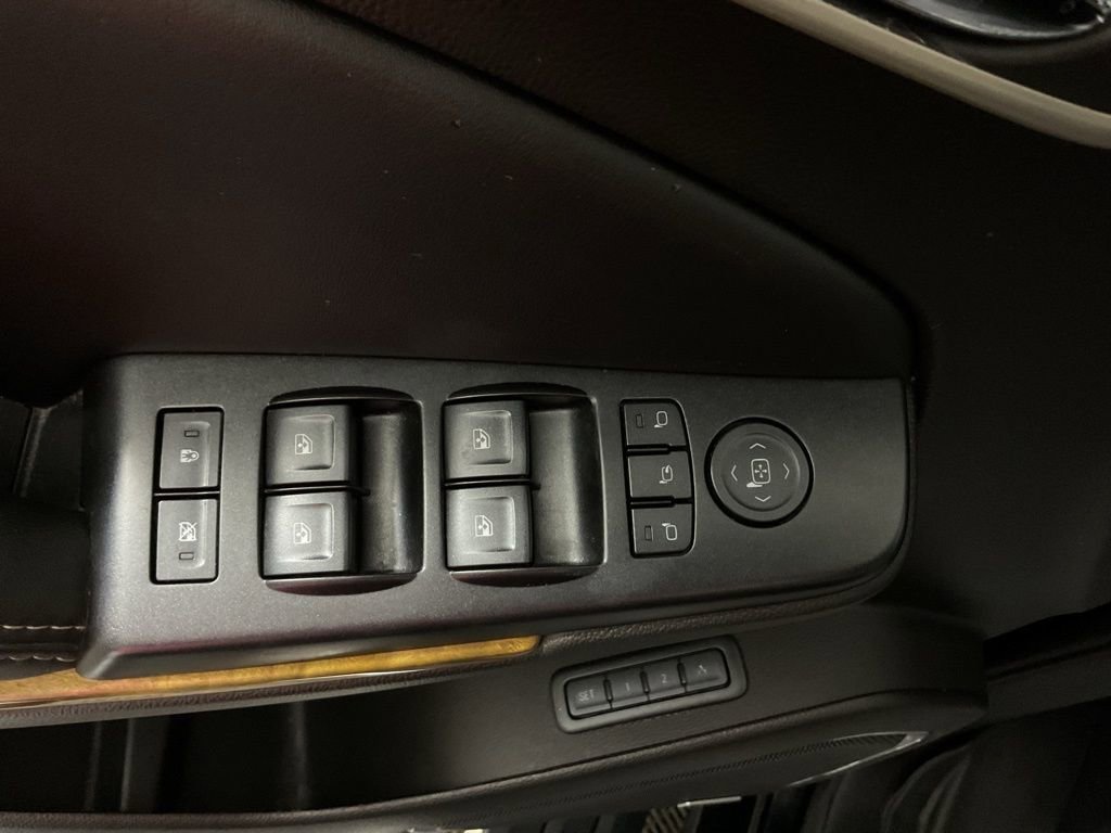 Used 2017 GMC Yukon Denali w/ Open Road Package image 22