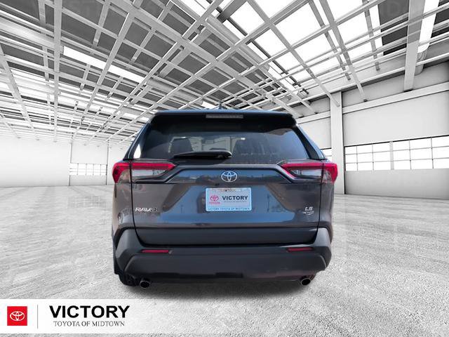 Used 2023 Toyota RAV4 LE FWD image 5