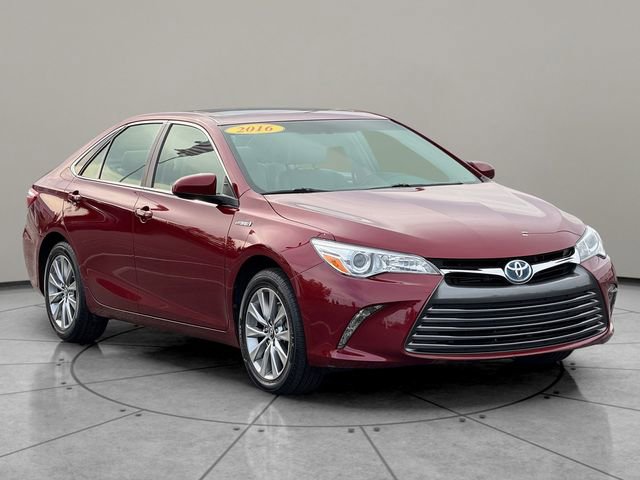 Certified 2016 Toyota Camry XLE w/ Moonroof Package FWD image 8
