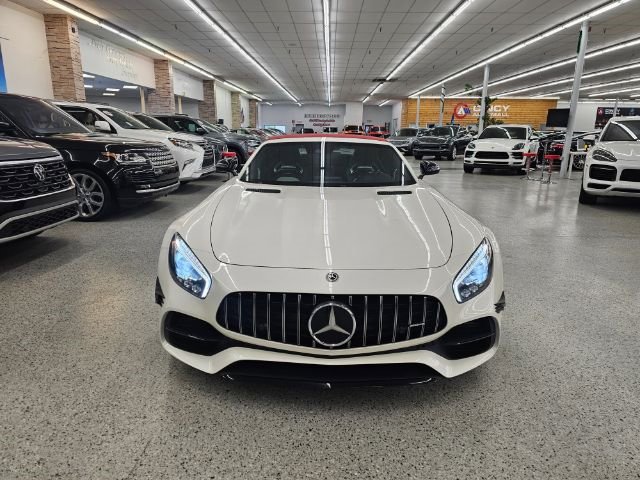 Used 2018 Mercedes-Benz AMG GT Roadster image 2