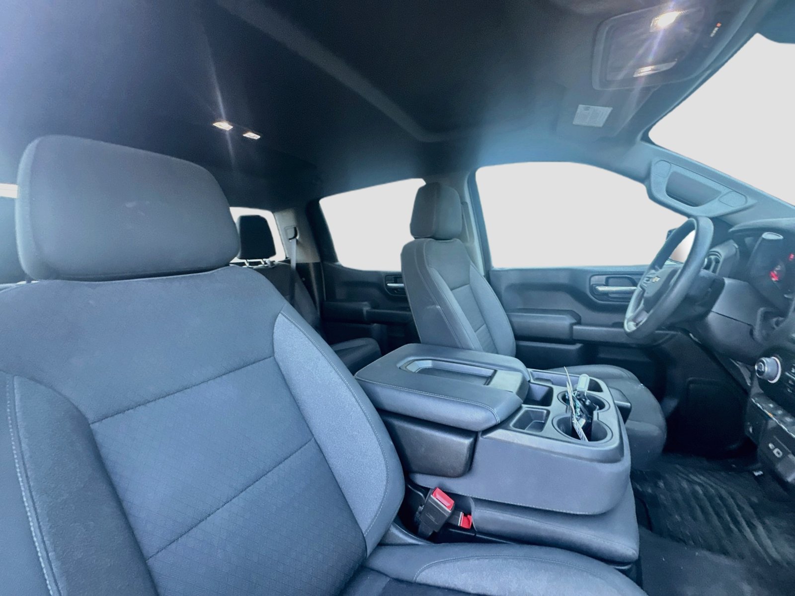 Used 2022 Chevrolet Silverado 1500 Custom AWD/4WD image 25