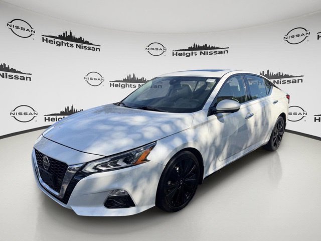 Certified 2019 Nissan Altima 2.5 Platinum AWD/4WD image 1