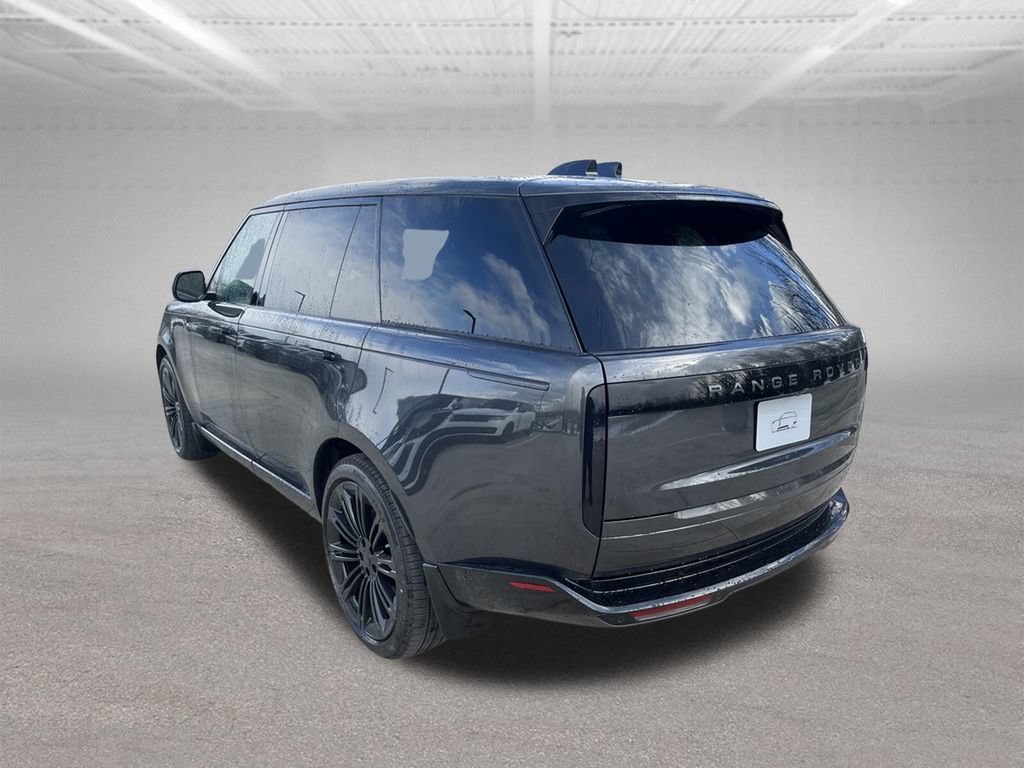 New 2026 Land Rover Range Rover Long Wheelbase SE AWD/4WD image 3