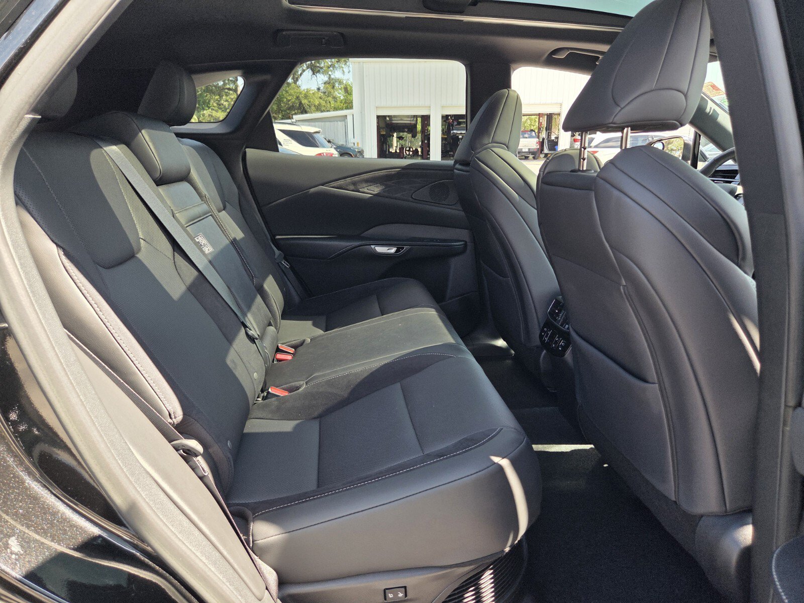 Used 2023 Lexus RX 500h F Sport w/ Cold Area Package AWD/4WD image 16