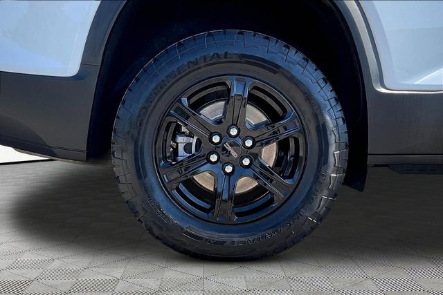 Used 2023 GMC Acadia AT4 w/ Preferred Package image 22