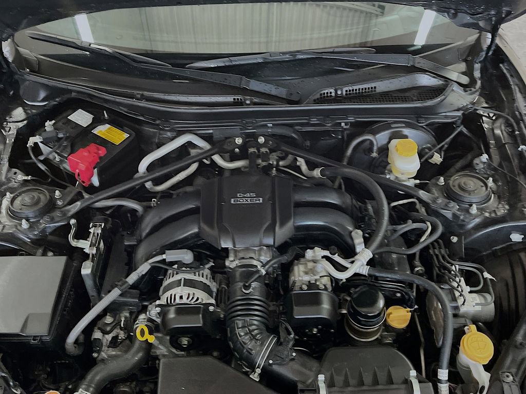 Used 2025 Toyota GR86 Premium w/ ALL Weather Mat Package (TMS) image 28