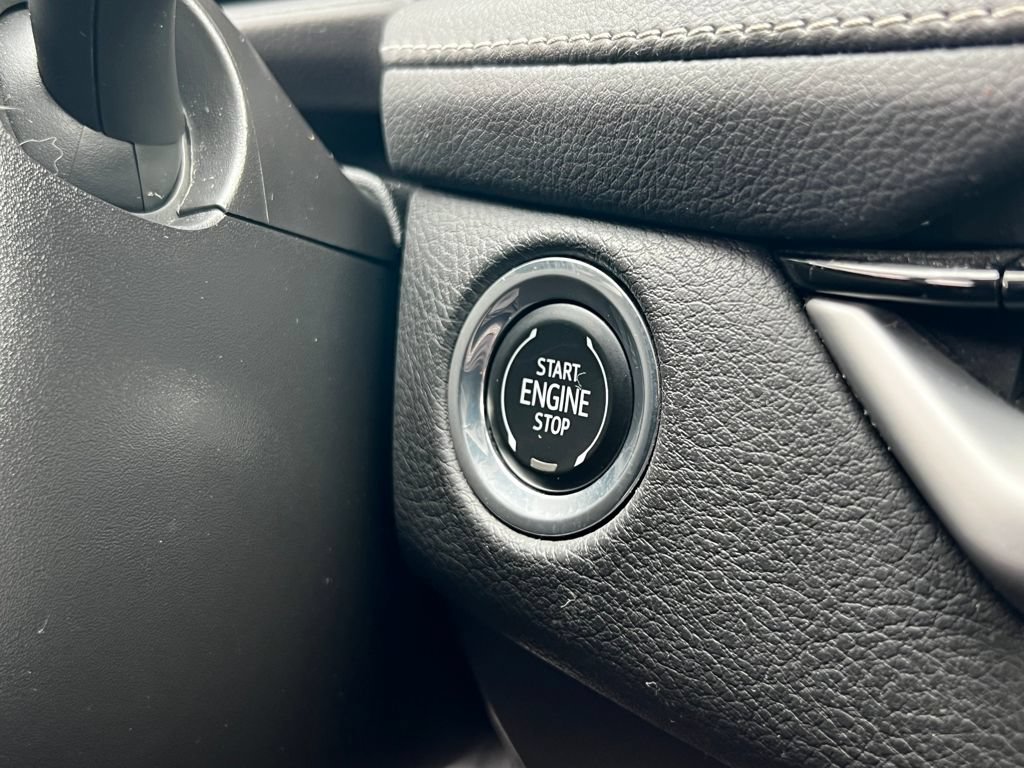 Used 2024 Cadillac XT4 Premium Luxury AWD/4WD image 26
