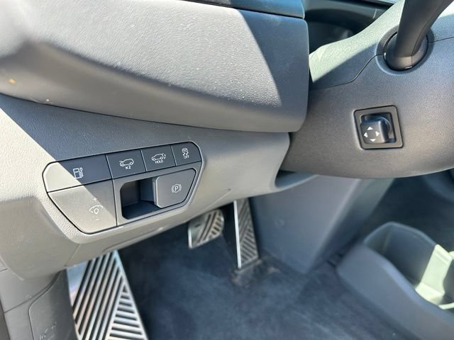 Used 2024 Kia EV9 GT-Line AWD/4WD image 25