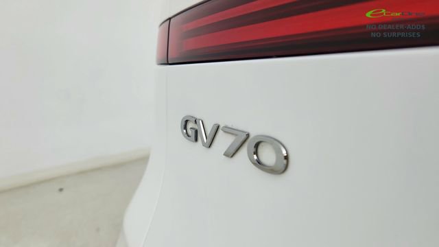 Used 2023 Genesis GV70 3.5T Sport w/ Sport Prestige Package AWD/4WD image 18