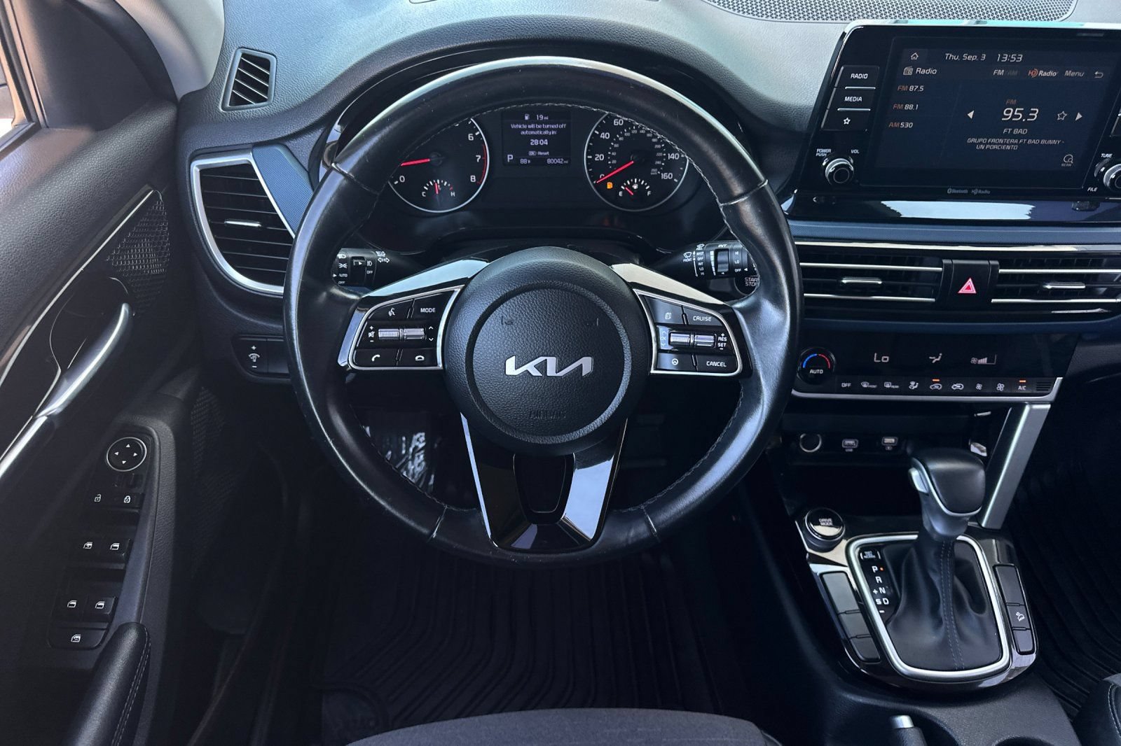 Used 2023 Kia Seltos S FWD image 17