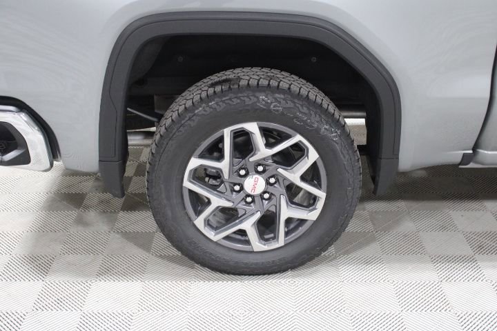 New 2026 GMC Sierra 1500 SLE image 45