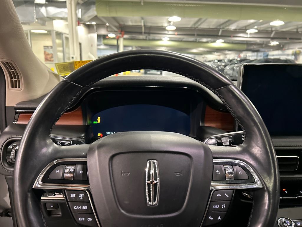 Used 2022 Lincoln Nautilus Reserve AWD/4WD image 12