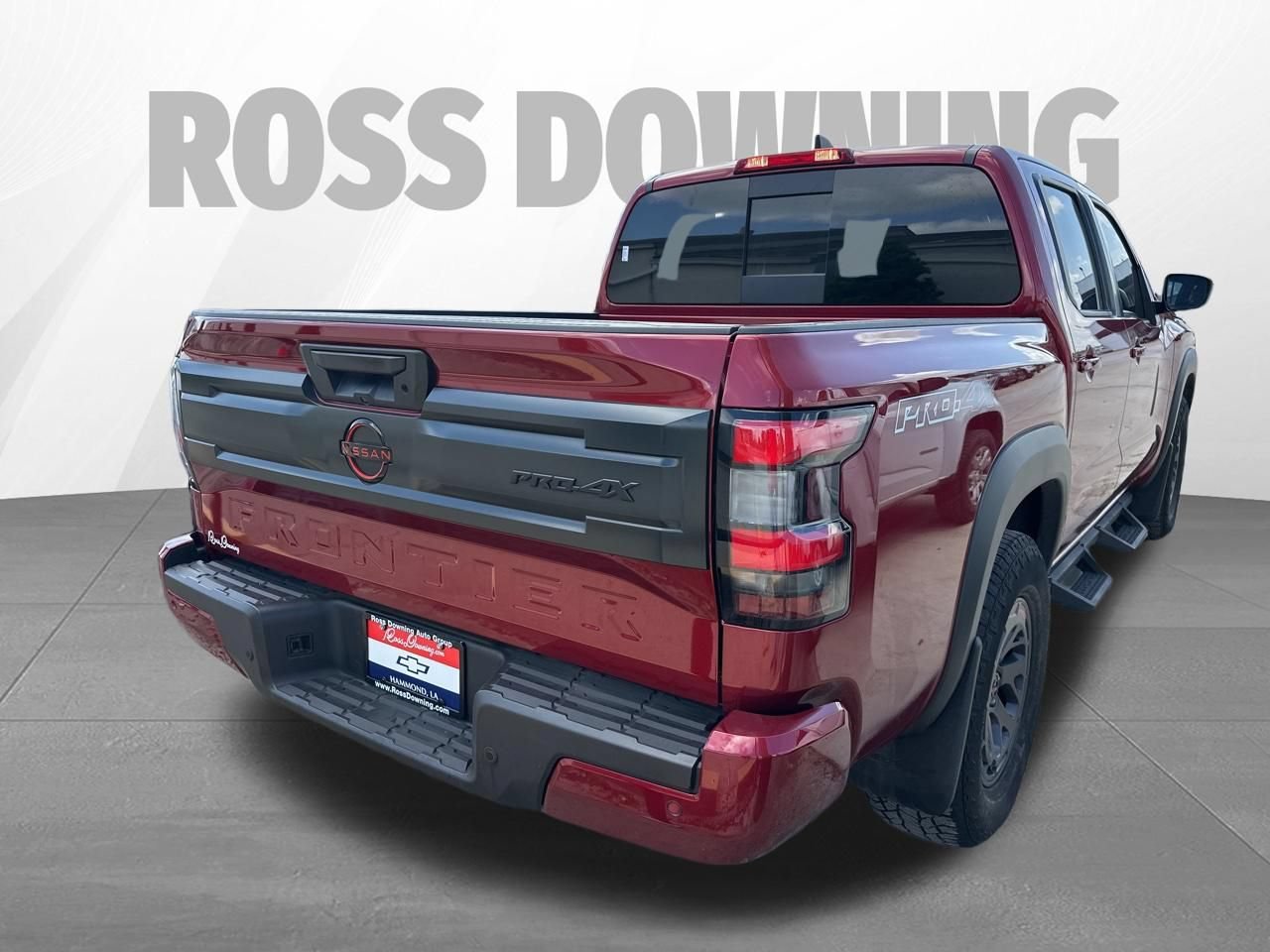 Used 2025 Nissan Frontier PRO-4X AWD/4WD image 4