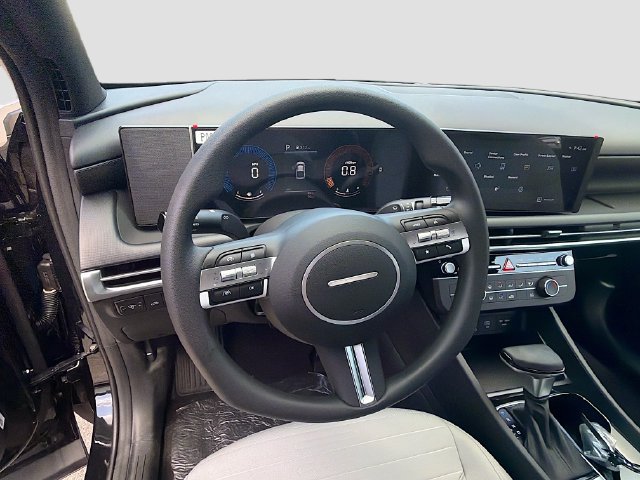 New 2026 Hyundai Santa Cruz SE FWD image 11