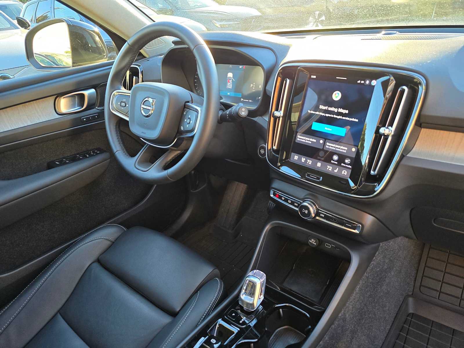 Used 2026 Volvo XC40 B5 Ultra w/ Climate Package AWD/4WD image 12