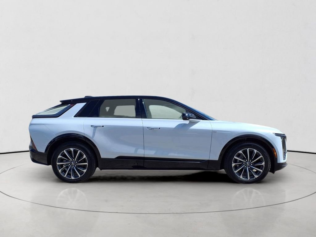 New 2026 Cadillac Lyriq Sport RWD image 8
