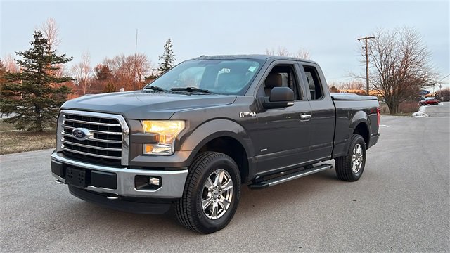 Used 2015 Ford F150 XLT w/ Equipment Group 302A Luxury image 2
