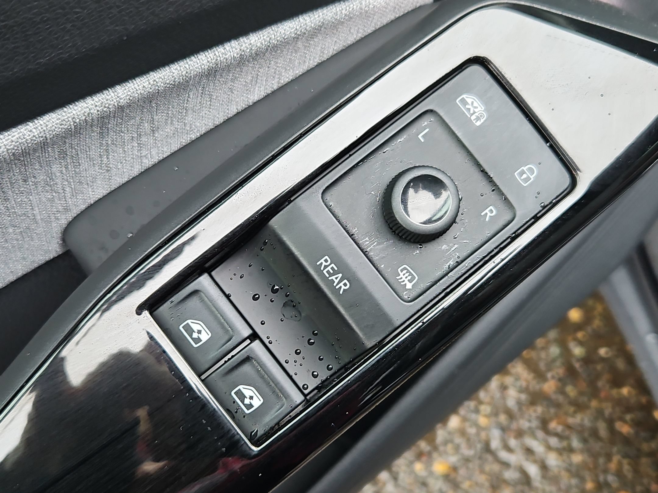 New 2026 Volkswagen ID.4 Pro AWD/4WD image 10
