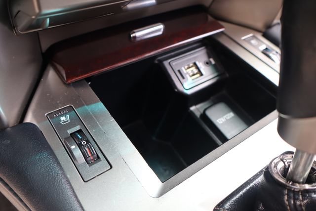 Used 2014 Lexus GX 460 w/ Premium Package AWD/4WD image 20