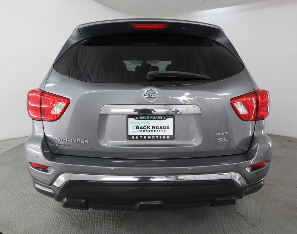 Used 2020 Nissan Pathfinder SL AWD/4WD image 8