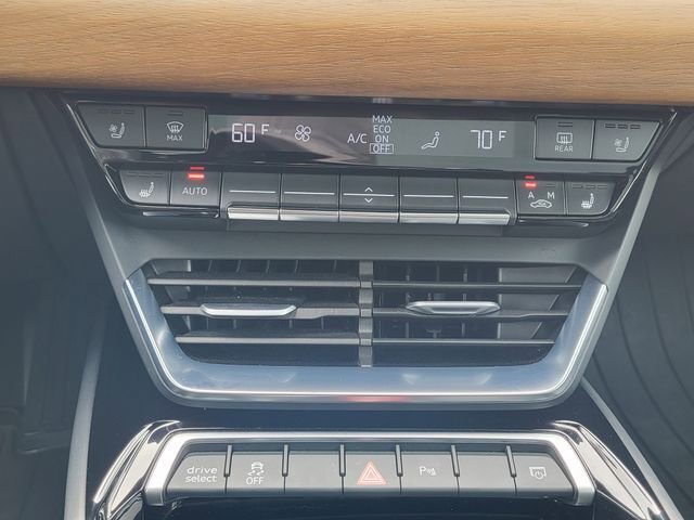 Used 2023 Audi e-tron GT Premium Plus AWD/4WD image 17