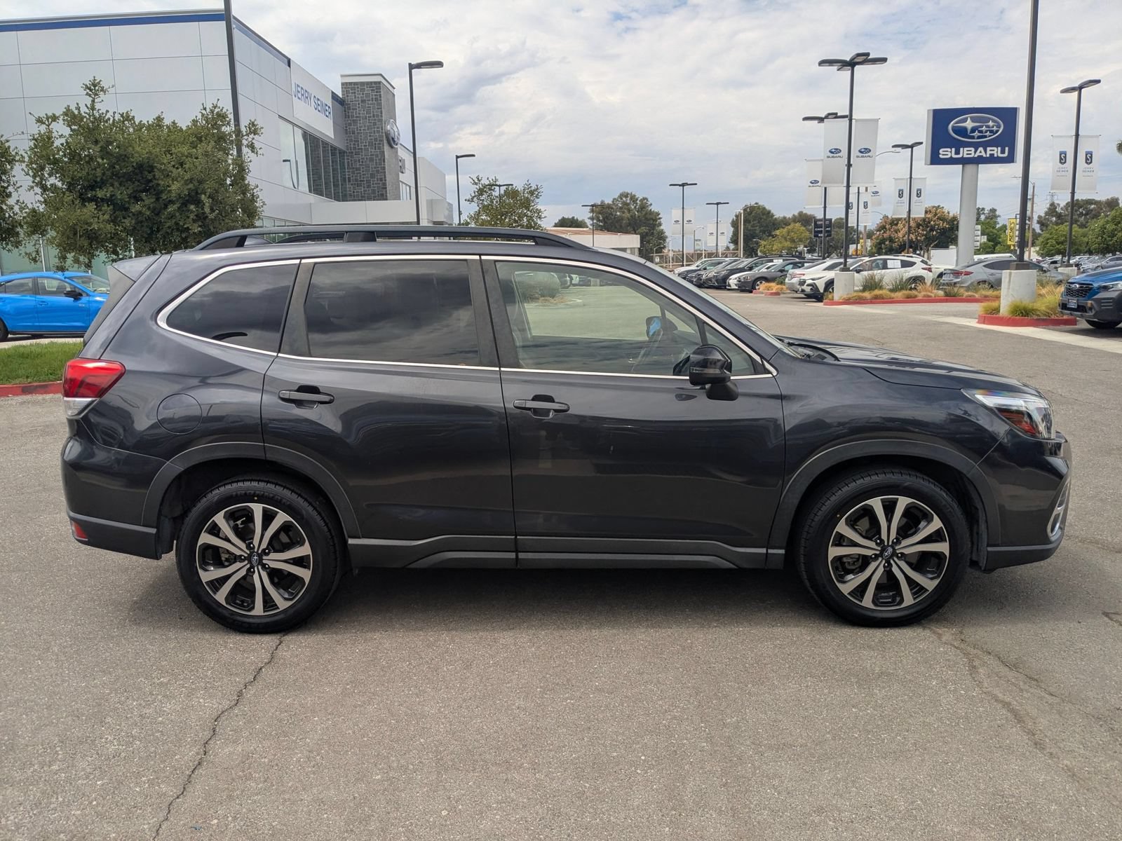 Used 2019 Subaru Forester Limited AWD/4WD image 6