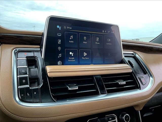 Used 2023 Chevrolet Suburban Premier w/ Advanced Technology Package AWD/4WD image 20