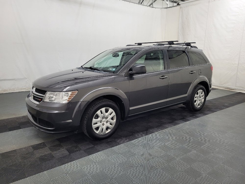 Used 2016 Dodge Journey SE w/ Flexible Seating Group image 2