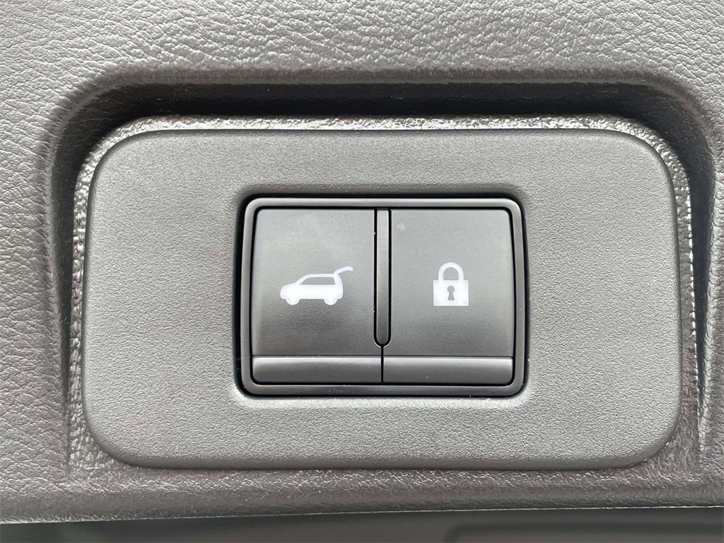 Used 2023 Nissan Rogue SV w/ SV Premium B Package image 10