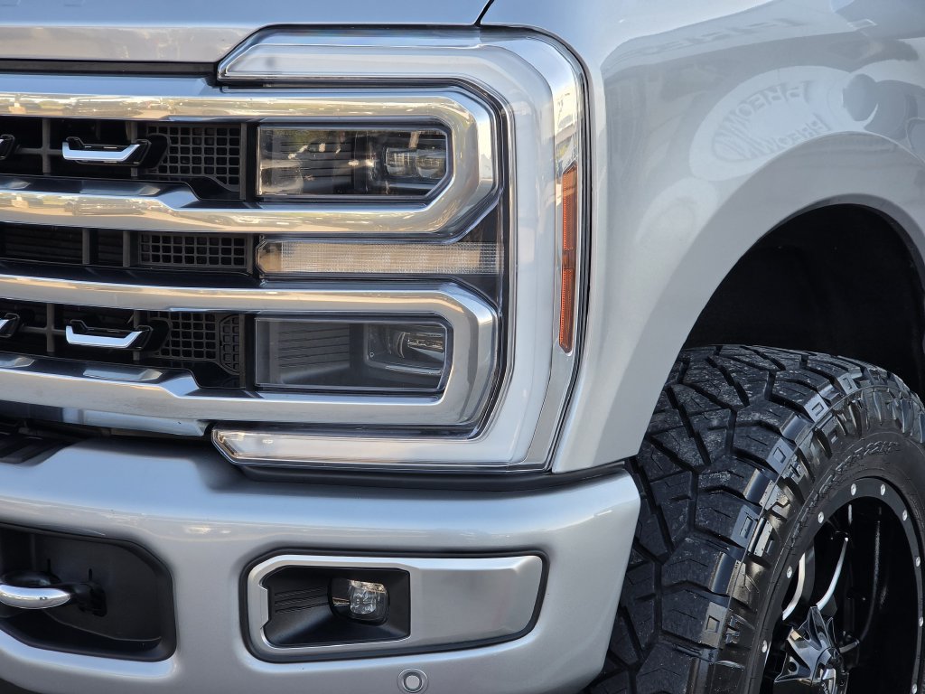 Used 2024 Ford F250 Platinum w/ FX4 Off-Road Package AWD/4WD image 10
