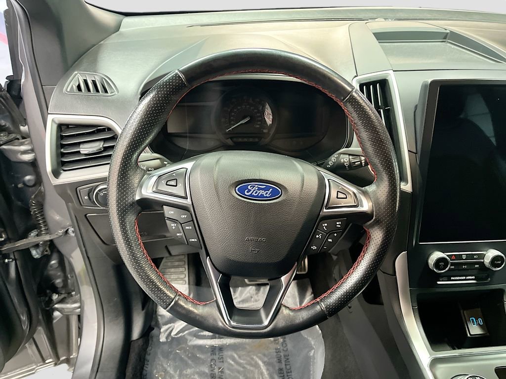 Used 2022 Ford Edge ST-Line image 11