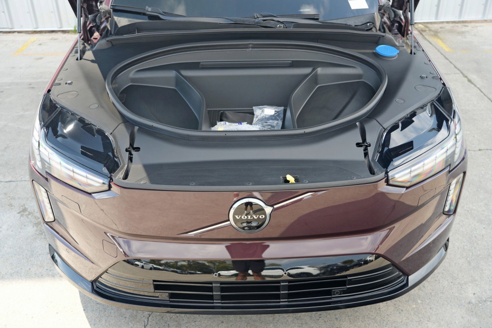 Used 2025 Volvo EX90 Ultra image 8