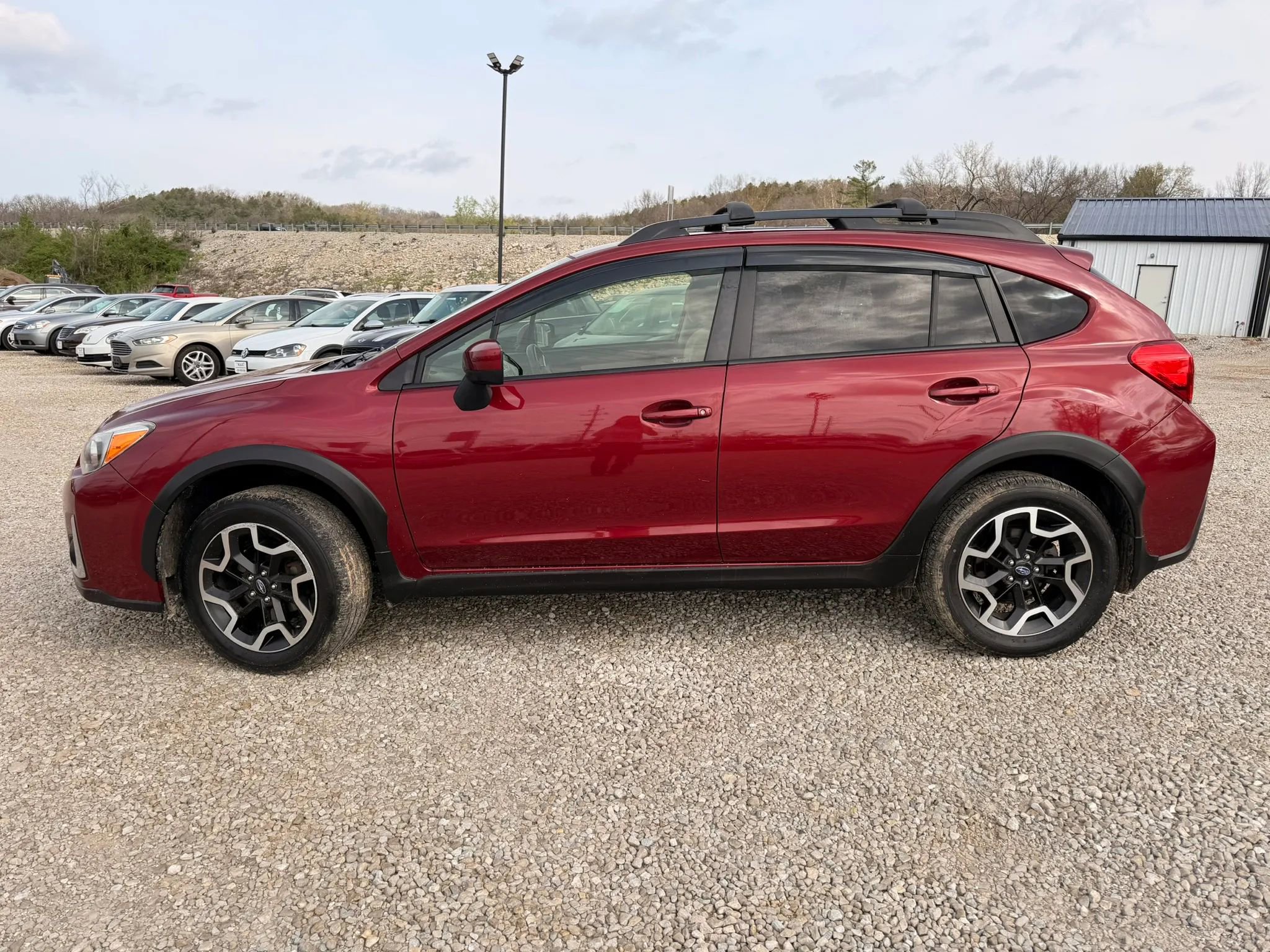 Used 2017 Subaru Crosstrek 2.0i Premium image 2