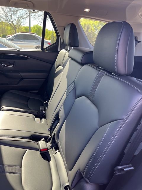 Certified 2023 Honda Pilot Touring image 17