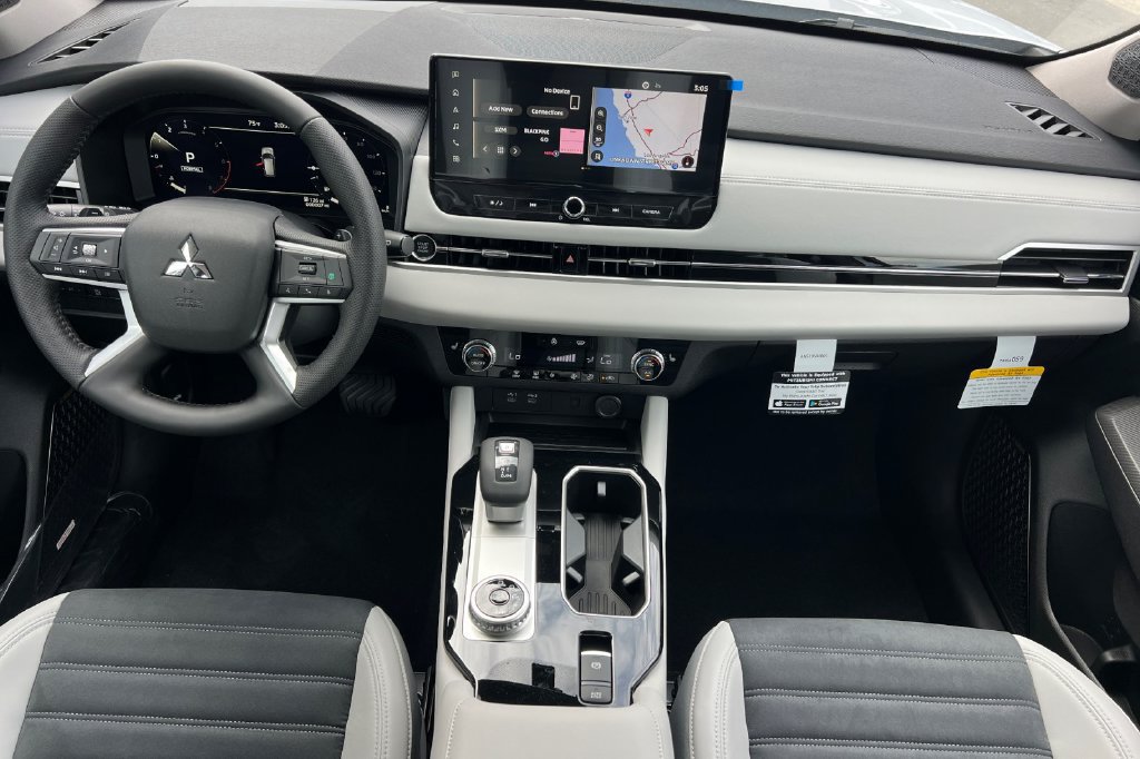 New 2026 Mitsubishi Outlander SE AWD/4WD image 14