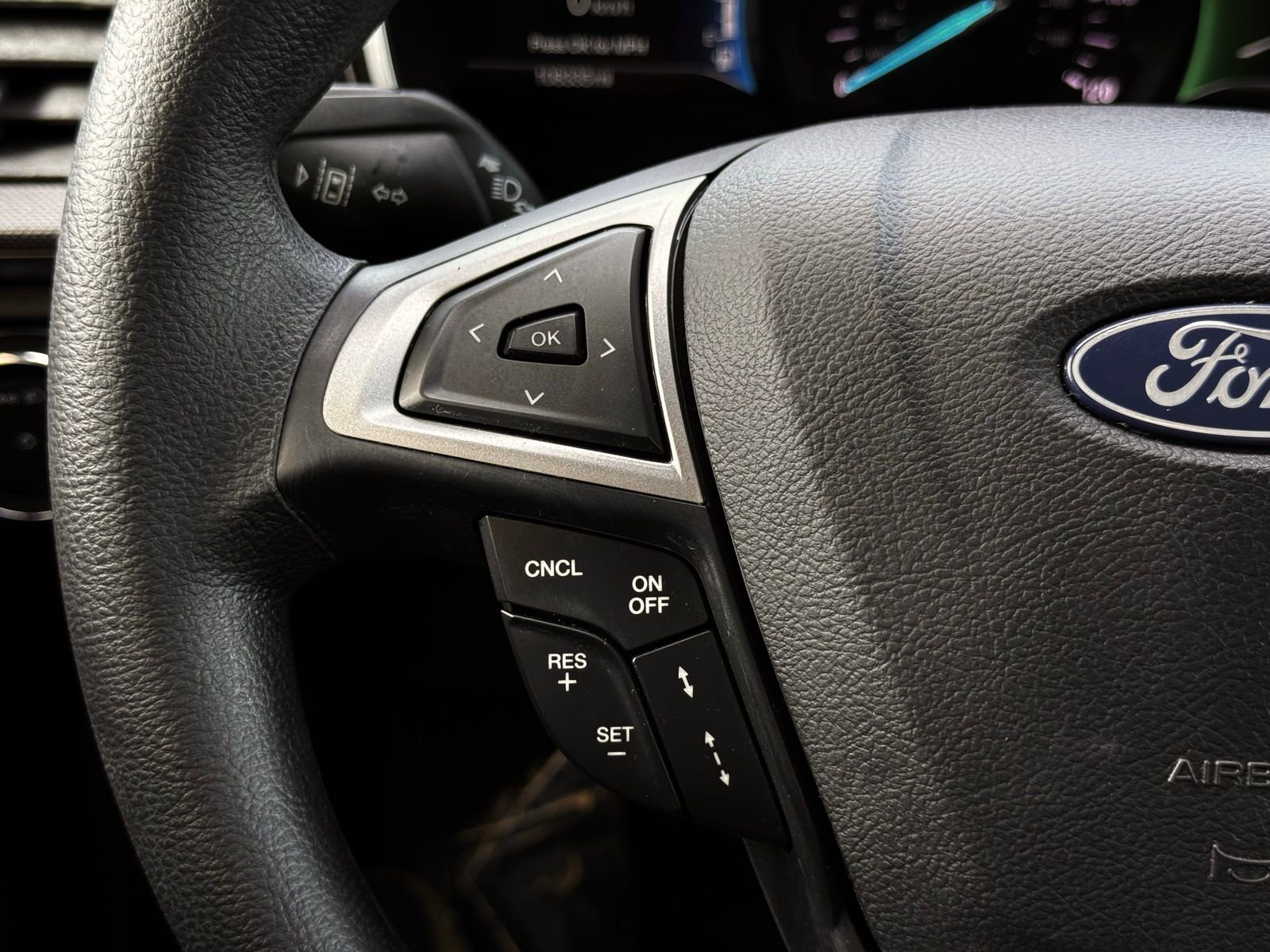 Used 2019 Ford Fusion SE FWD image 27