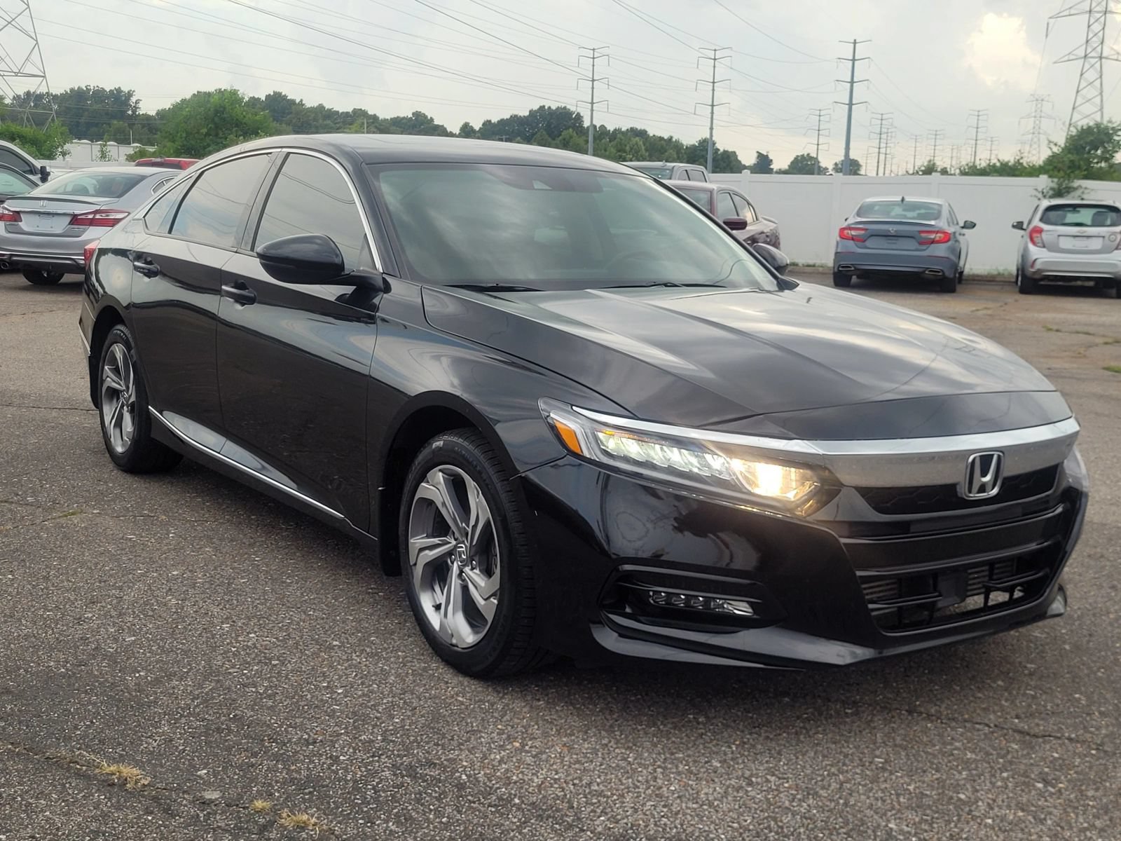 Used 2018 Honda Accord EX-L image 8