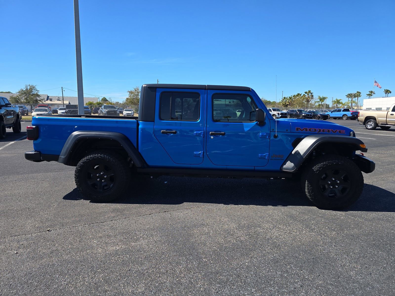 Used 2021 Jeep Gladiator Mojave image 3