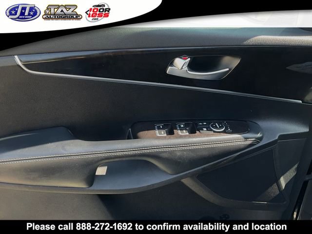 Used 2017 Kia Sorento LX image 12